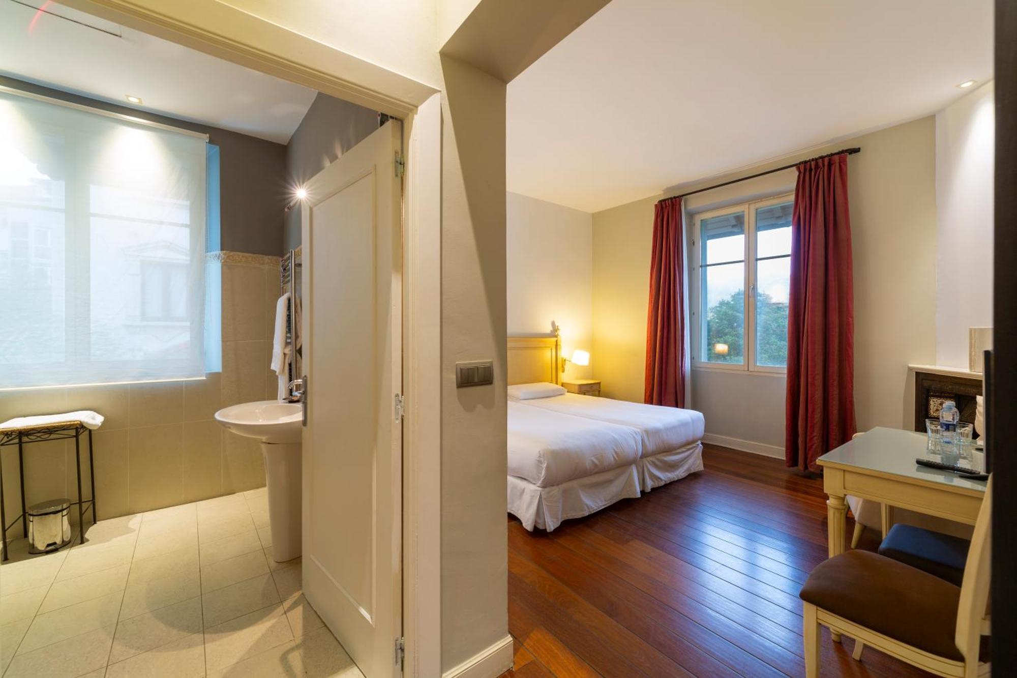 Kaian Maitea Hotel Plentzia Bagian luar foto